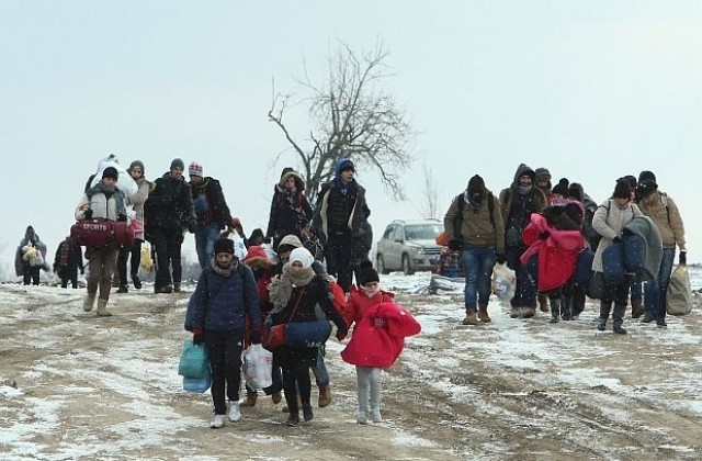 Полицията хвана каналджии, превозвали имигранти в село Воден