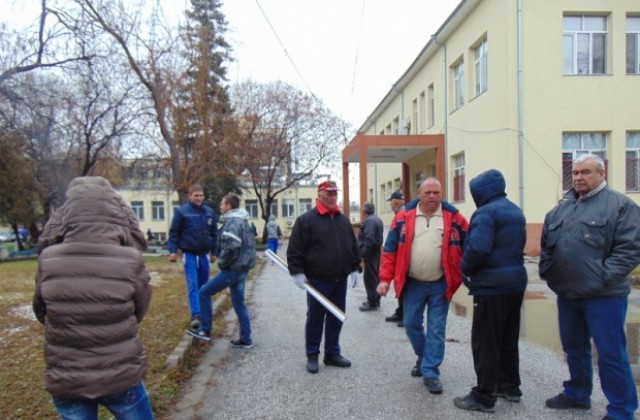 Невиждани досега митинги готвят хората в Стрелча заради мярката на екскмета си