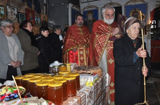 С. Черногорово празнува Св. Харалампи