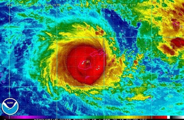 Невиждан досега мощен циклон удари Фиджи