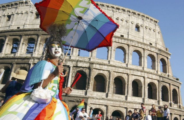 Италианският Сенат одобри законопроект за еднополовите бракове
