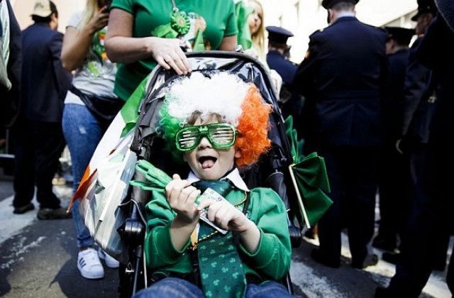 Ирландците по цял свят отбелязват Деня на свети Патрик (СНИМКИ)