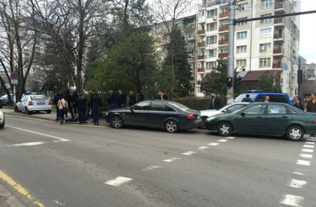 Полицаи задържаха свои колеги при зрелищна операция в София (СНИМКИ)