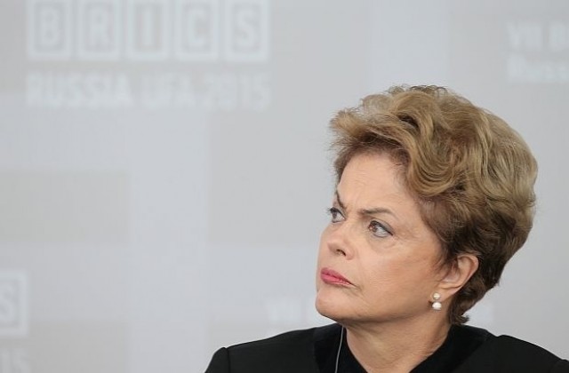 Бразилското демократично движение напуска правителството на Дилма Русеф