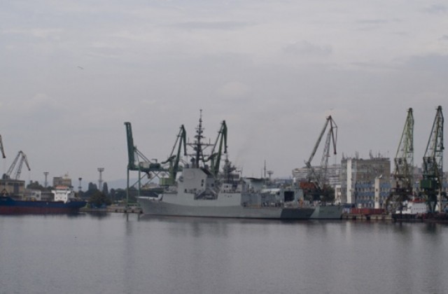 Оборудват ВМС с два нови патрулни кораба