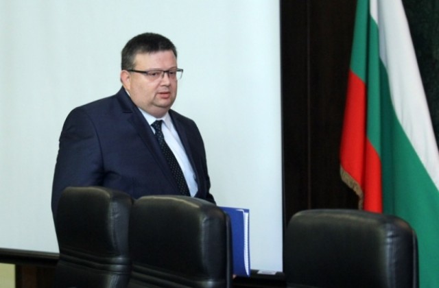 Корупционна схема в ДАИ се повтаря, само съставът се мени, призна Цацаров
