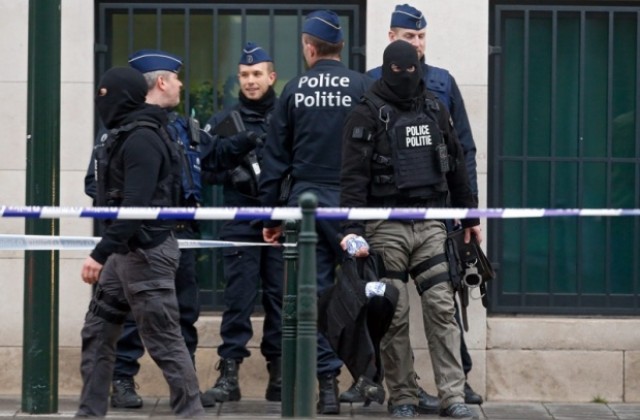Френски и белгийски терористи може да са намерили подслон в Холандия