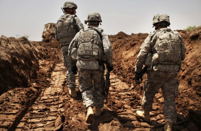 Военните разходи в света са се увеличили за първи път от 2011 г.