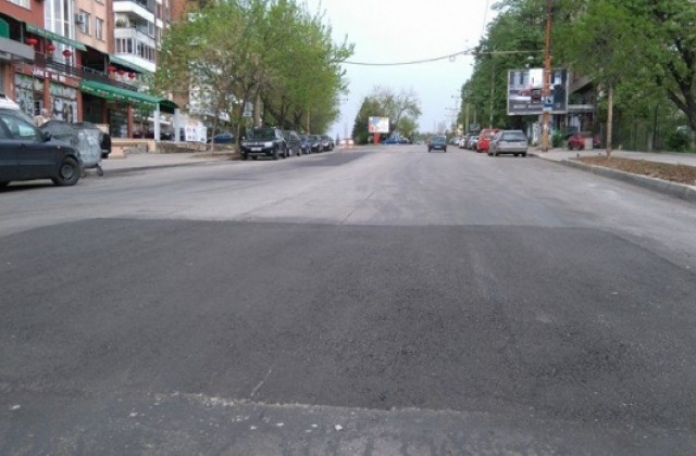 Продължават ремонтните дейности по улиците във Велико Търново