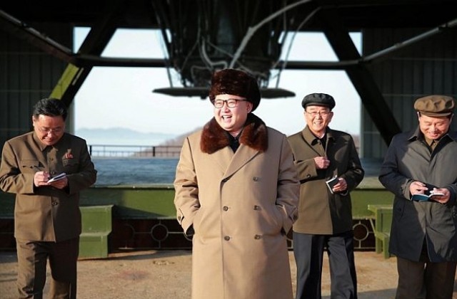 Северна Корея отбеляза четири години от идването на власт на Ким Чен-ун