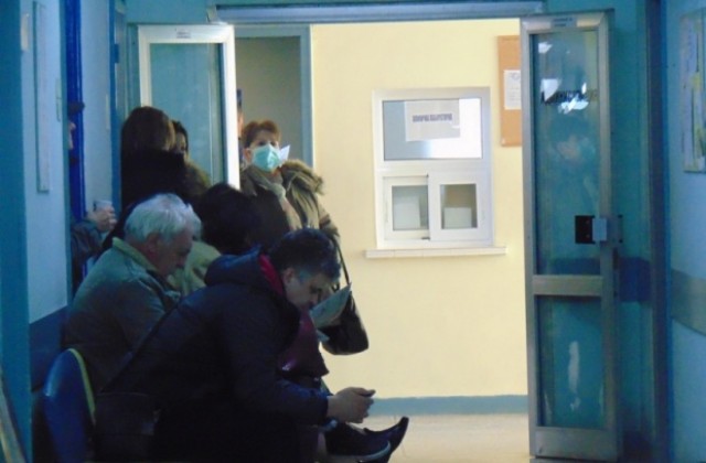 Лекари в Смолянско отчитали прегледи на починали пациенти