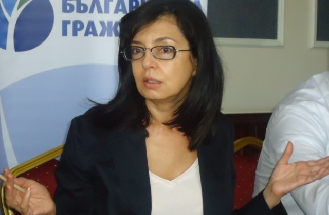 Меглена Кунева идва в Бургас