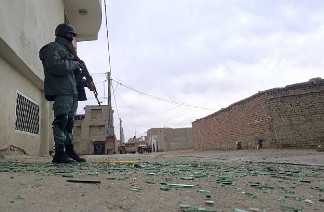 Няма пострадали български военни при взрива с кола бомба в Афганистан