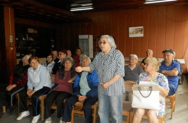 Жителите на Бръшляница са загрижени за читалището си и духовността