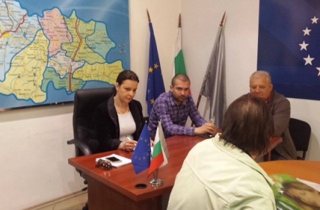 Граждани търсиха работа и юридическа помощ от съветници на ГЕРБ в Кюстендил