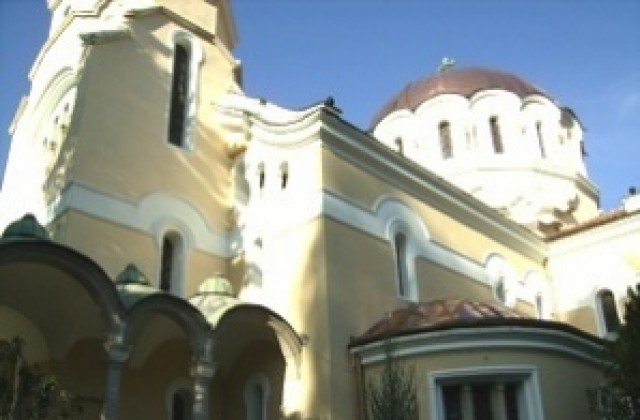 Провериха 38 храма в Кюстендилска област преди Великден