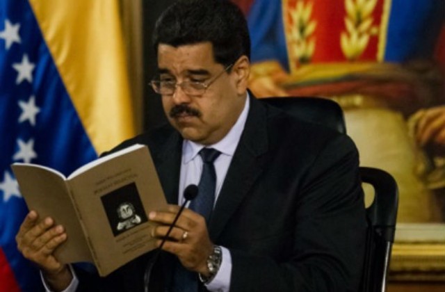 Депутатите във Венецуела без заплати, няма пари
