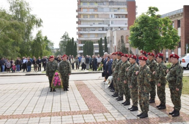 Горнооряховчани честваха Деня на храбростта и се преклониха пред героизма на българските войни