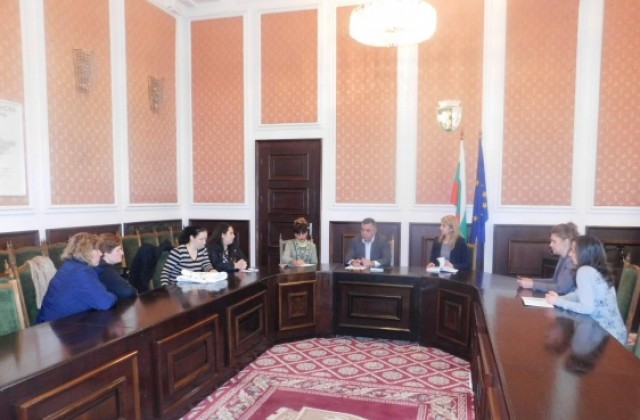 Кметът Стефан Радев ще съдействие на майки на  деца с увреждания