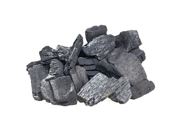 Системно добиват незаконни въглища в Перник