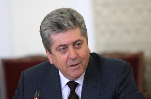 АБВ няма да пита КС дали Първанов има право да се кандидатира за президент