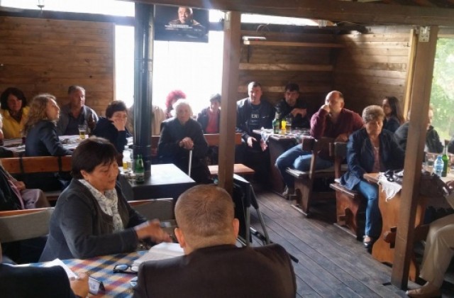 Съветниците от ГЕРБ-Сливен се срещнаха с граждани от кварталите „Клуцохор, „Българка и „Сини камъни
