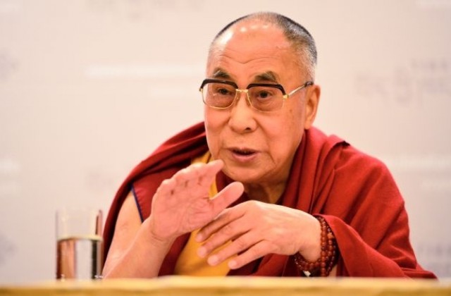Далай Лама: Европа прие твърде много бежанци