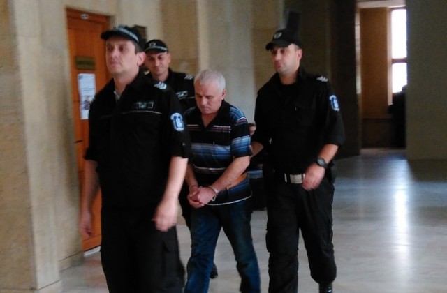 12 г. затвор за двойния убиец от Долно Езерово