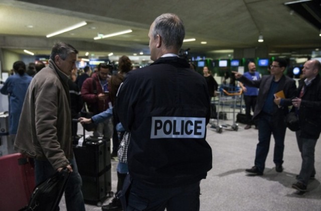 Франция отказва достъп на 3000 чужденци до Евро 2016
