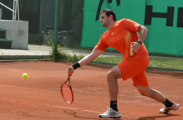 14 съдии от страната на тенис турнир в Хасково