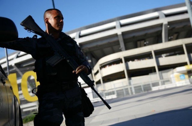 Въоръжени бандити нахлуха в болница в Рио, за да отведат ранен наркотрафикант