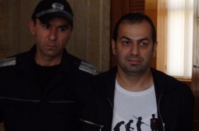 Арестуваха издирван за тероризъм мъж, дошъл на море в България