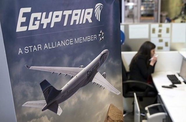 Черните кутии на изчезналия египетски самолет са вече в Париж