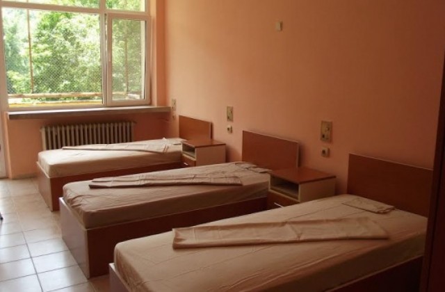 Доброволци преобразиха детското отделение на болницата в Свищов