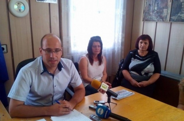 Недоволство за заплати и отпуски на медицинските сестри от община Родопи