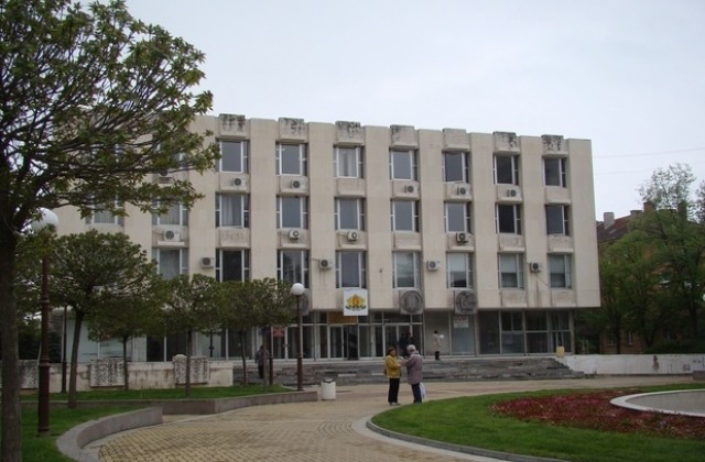 Община и държава със съдебна спогодба за бившия Партиен дом в Димитровград