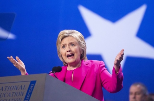 Няма да преследват Хилари Клинтън заради частния й имейл сървър