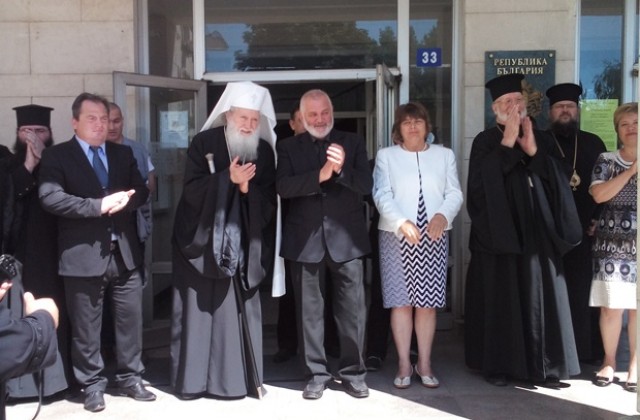 Патриарх Неофит: Църквата изпълнява своята мисия за обединение на обществото