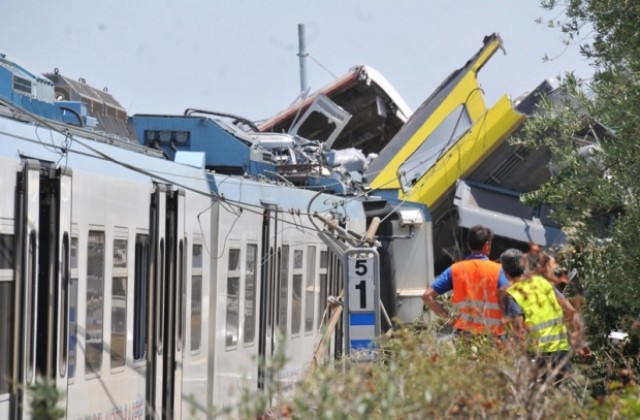 Увеличават се жертвите на зверската влакова катастрофа в Италия