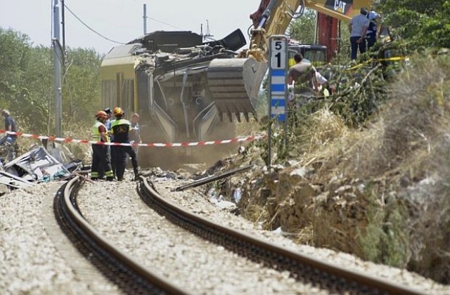 Началник гара пое вината за влаковата катастрофа в Италия