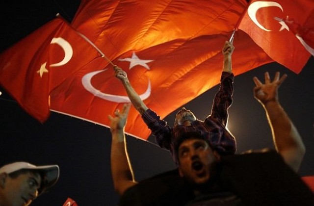 7543 са арестуваните в Турция, адвокати отказват да ги защитават