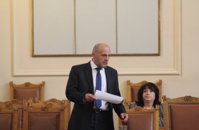 Дончев: Има заявен интерес от чужди компании към АЕЦ Белене