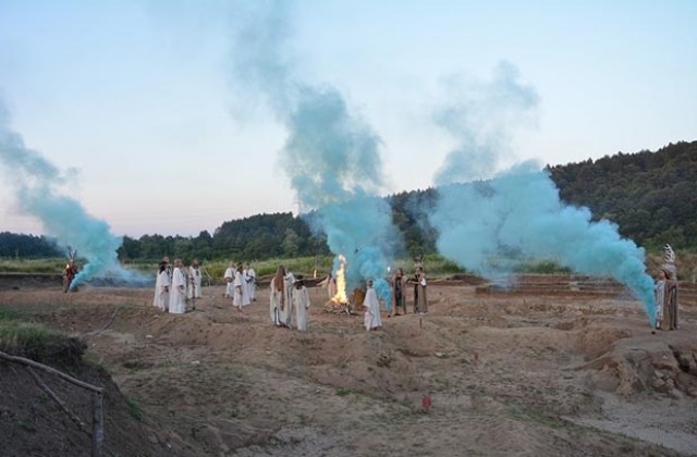 Откриха Третия фестивал за древни култури „Слънцето на Тодорка“
