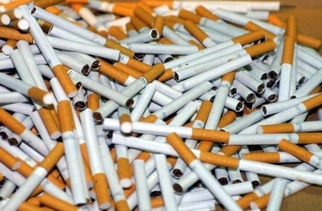 Полицията иззе безакцизни цигари и тютюн