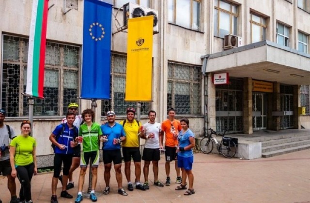 Завършва инициираната от бобовдолеца Цветан Иванов „Обиколка на България с велосипед