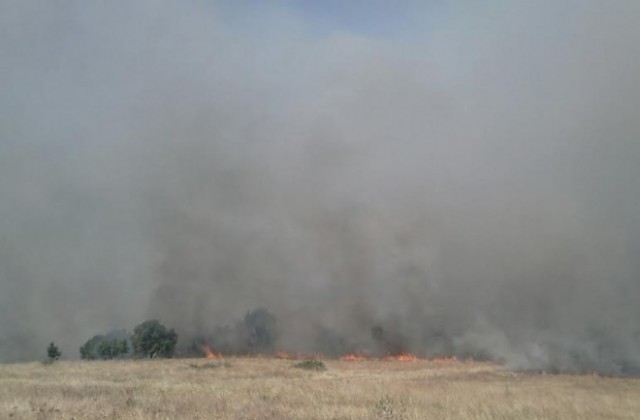 Овладян е пожарът край село Главан