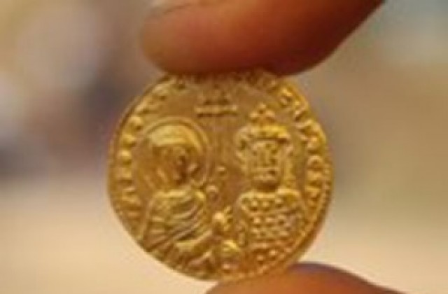 Откриха златна монета при разкопки на крепостта Хоризонт в Балчик