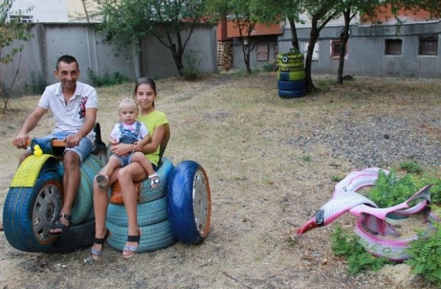 Детски парк от автогуми си направиха в Димитровград