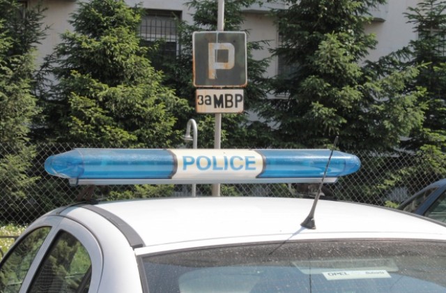 Полицай от Попово се е самоубил в колата си