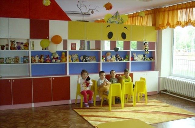 Отварят още дежурни групи в детските градини в Добрич